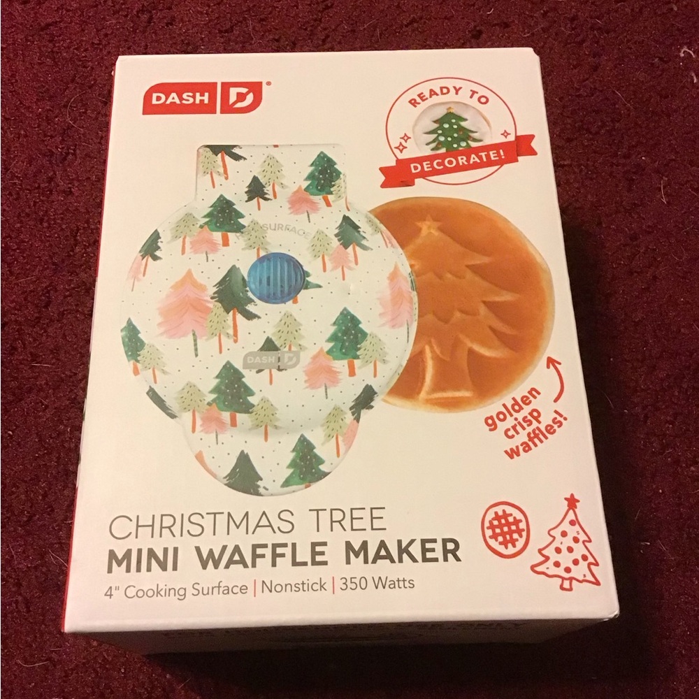 DASH NIB CHRISTMAS MINI WAFFLE MAKER COMPLETE HOLIDAY TREE BREAKFAST SNACK